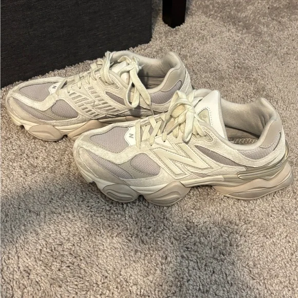 New Balance | Shoes | New Balance Cream Chunky Sneakers  display picture 1